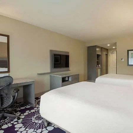 Hilton Garden Inn Raleigh/Crabtree Valley Extérieur photo