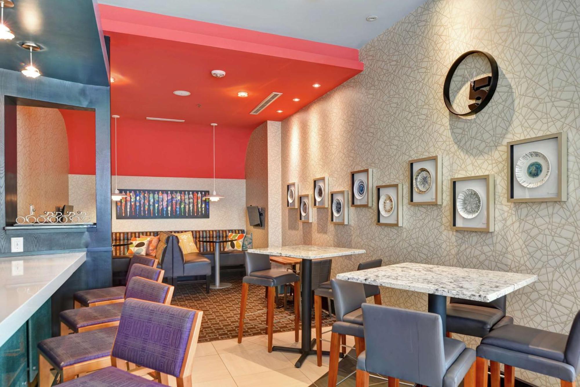 Hilton Garden Raleigh/crabtree Valley