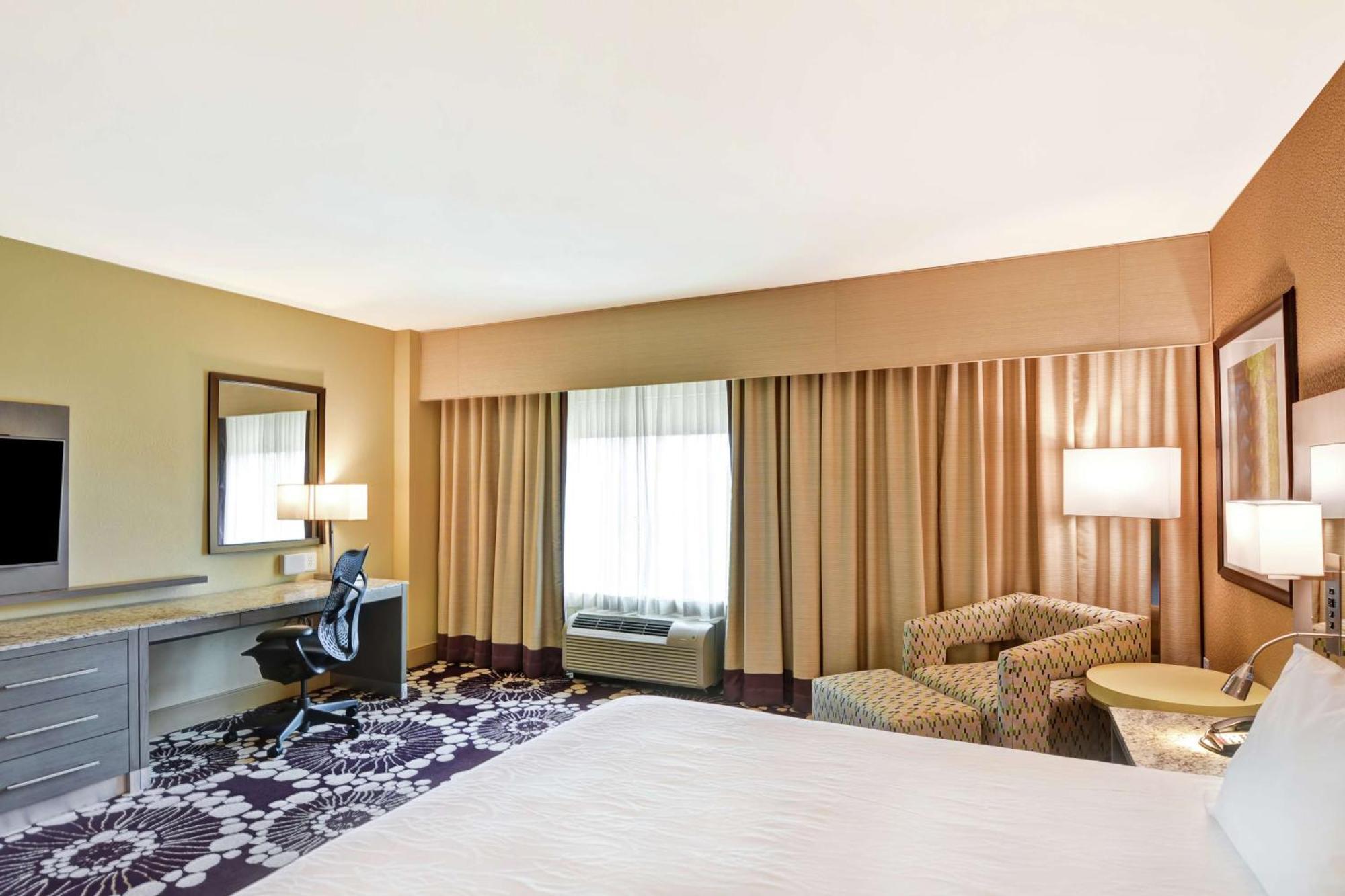 Hilton Garden Raleigh/crabtree Valley Hotel 3*