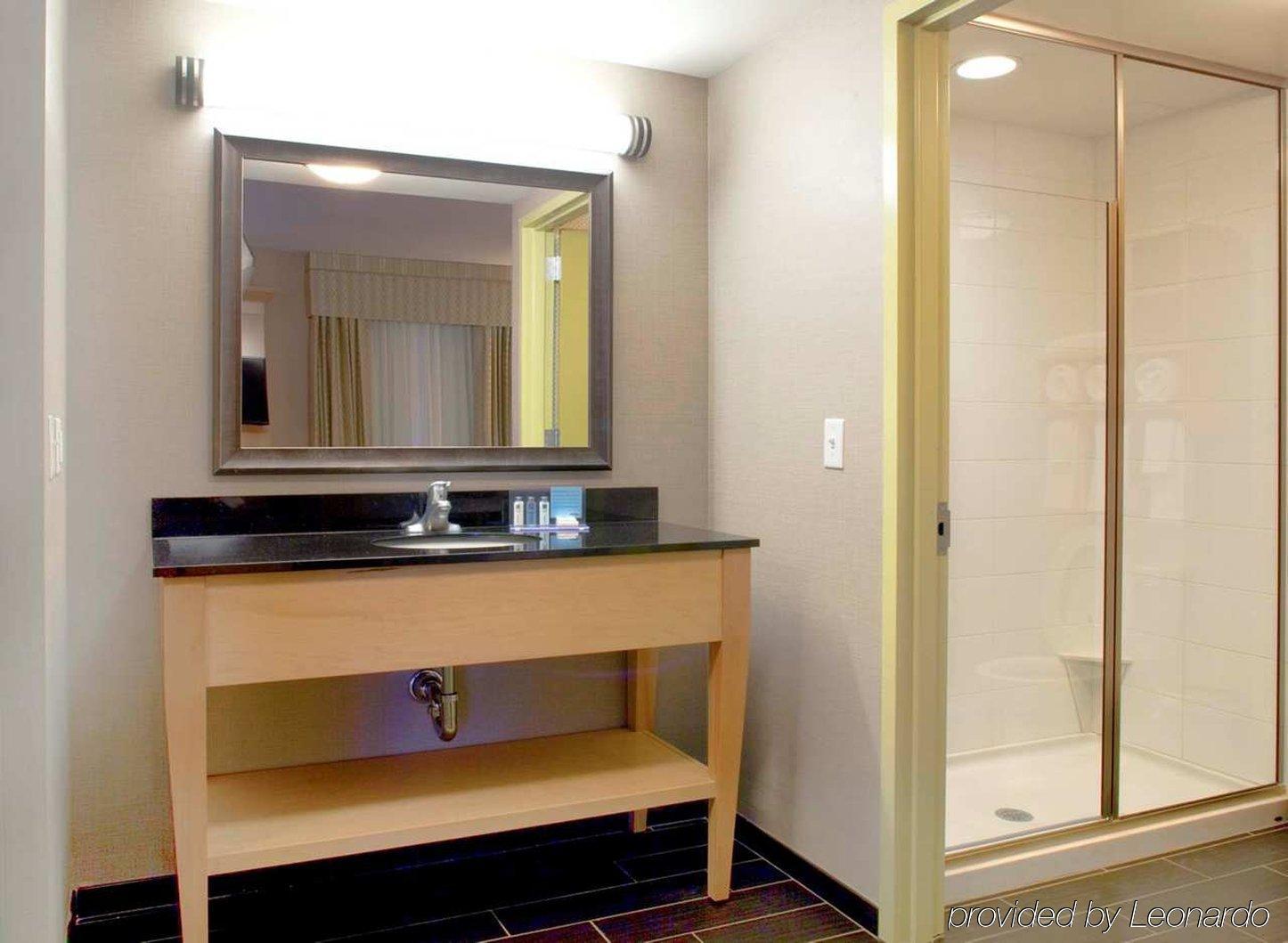 Hilton Garden Raleigh/crabtree Valley Hotel Raleigh